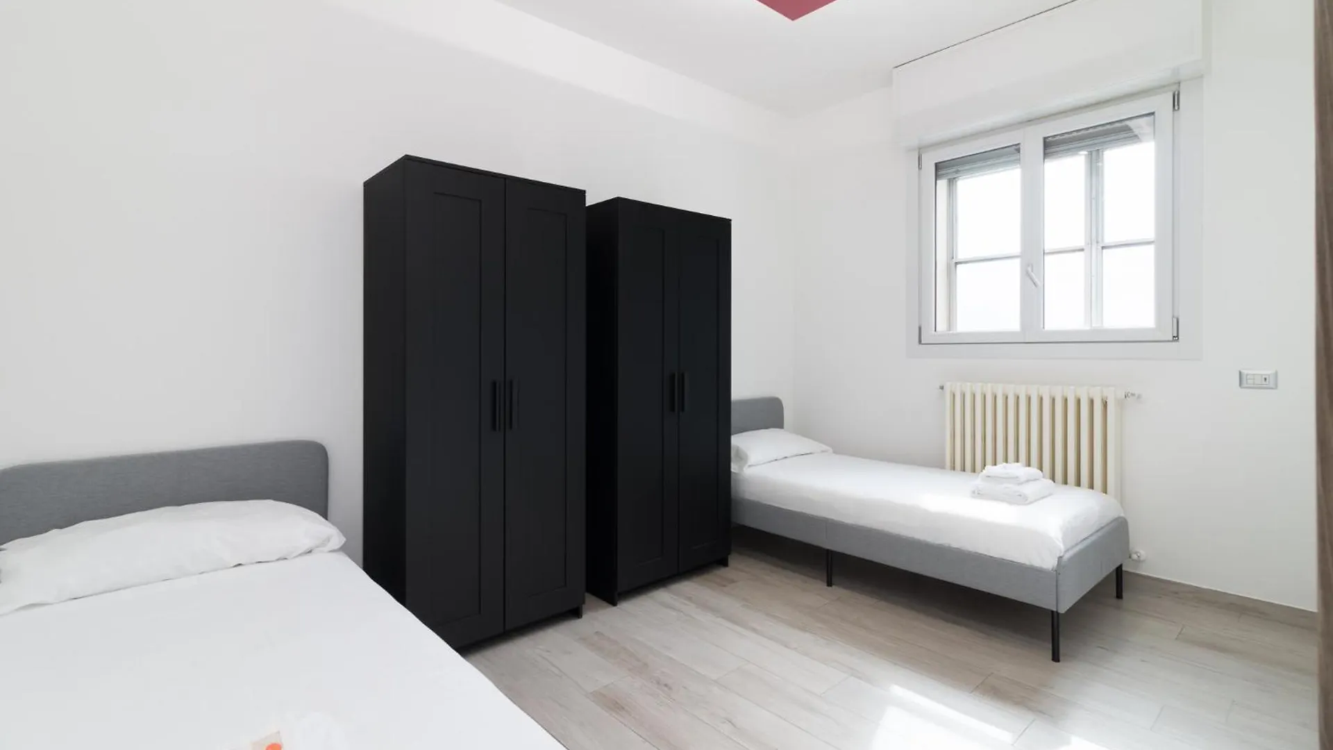 Nuovissimo Attico 17Esimo Piano, 10 Posti Letto Apartment Milan