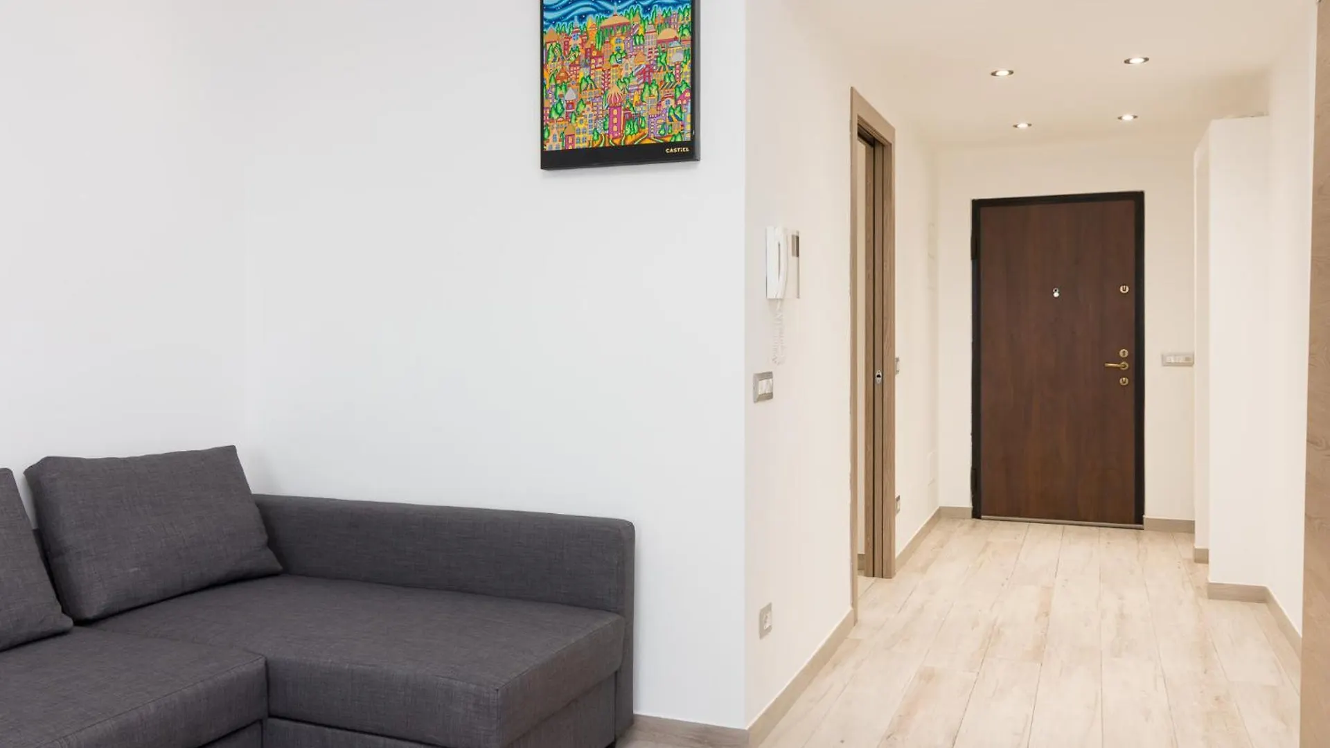 Nuovissimo Attico 17Esimo Piano, 10 Posti Letto Apartment Milan Italy